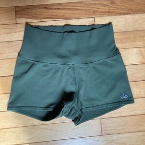alo shorts 2”